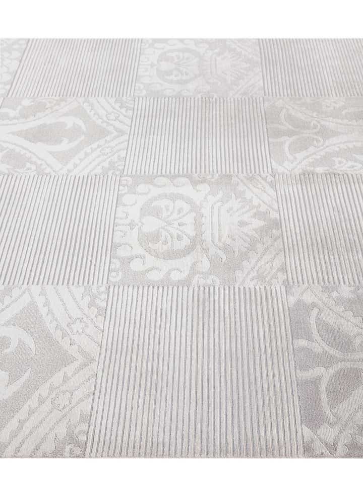 5' 9 x 8' Hand Knotted Darya Wool Rug