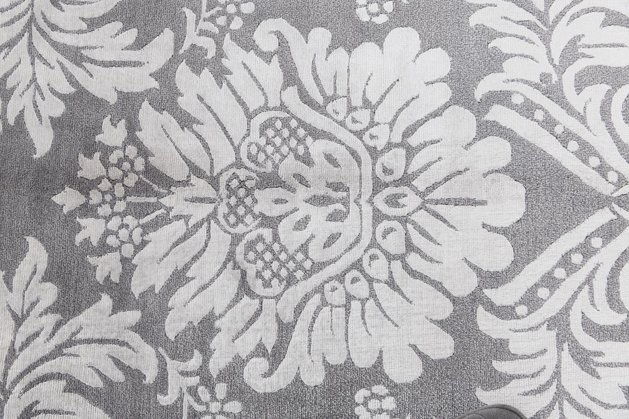 5' 7 x 7' 10 Hand Knotted Darya Wool Rug