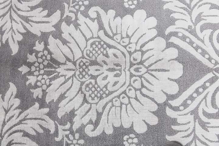 5' 7 x 7' 10 Hand Knotted Darya Wool Rug