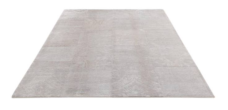 Detail image of 5' 10 x 7' 10 Hand Knotted Darya Wool Rug