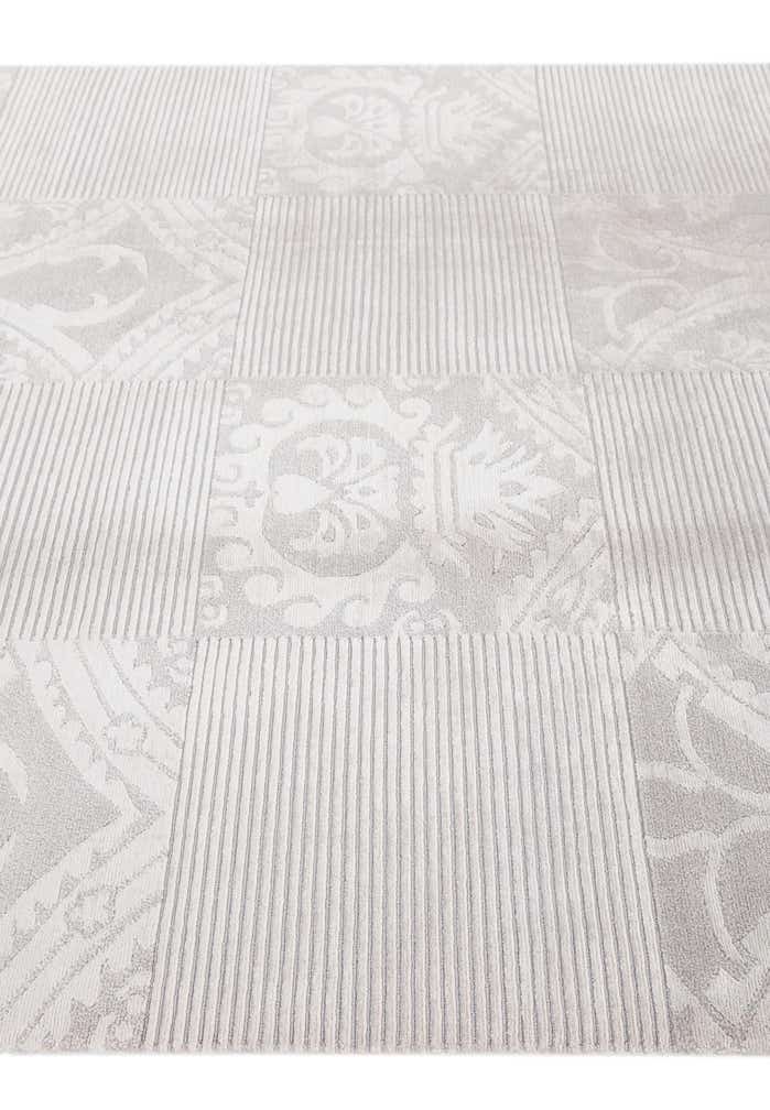 5' 10 x 7' 10 Hand Knotted Darya Wool Rug
