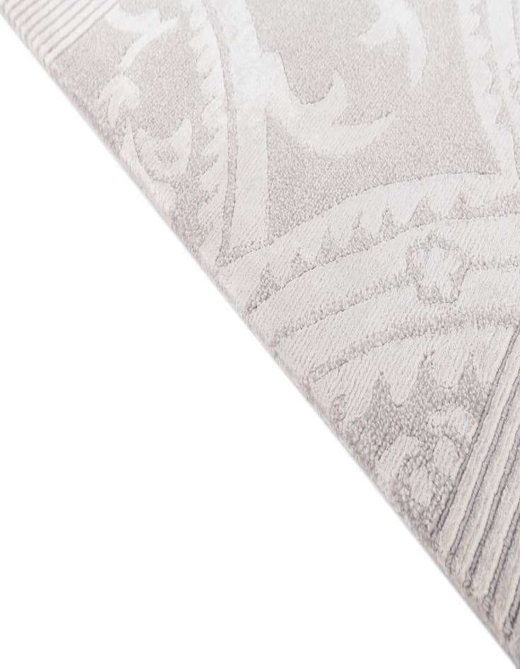 Detail image of 5' 10 x 7' 10 Hand Knotted Darya Wool Rug