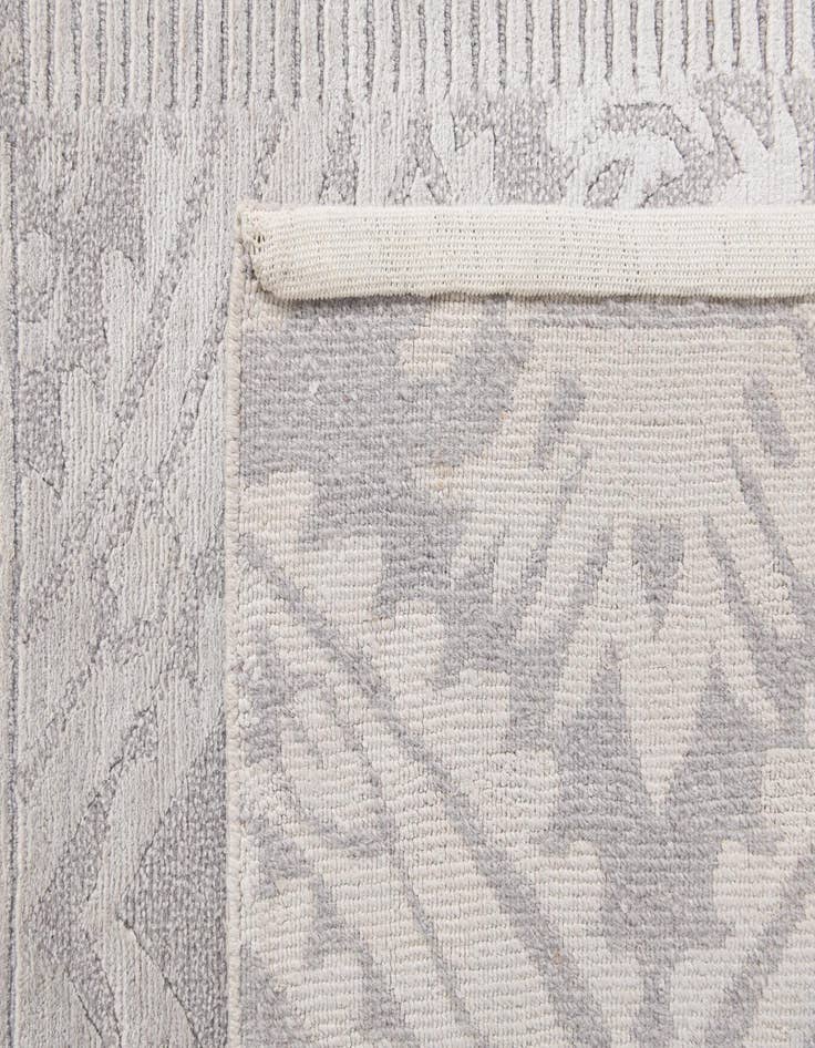 Detail image of 5' 10 x 7' 10  Hand Knotted Darya Wool Rug