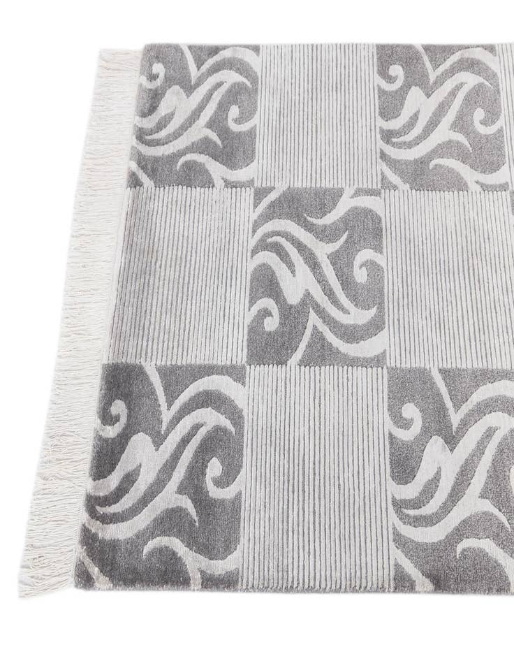 Detail image of 2' 8 x 5' 1  Hand Knotted Darya Wool Rug