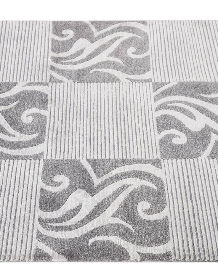 Detail image of 2' 8 x 5' 1  Hand Knotted Darya Wool Rug