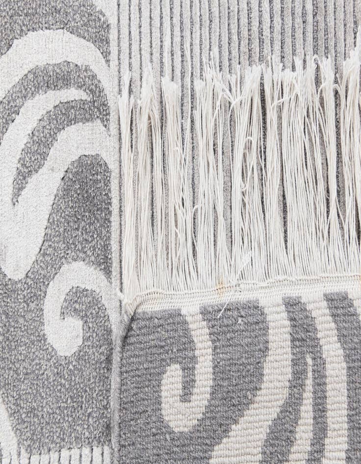 Detail image of 2' 8 x 5' 1  Hand Knotted Darya Wool Rug