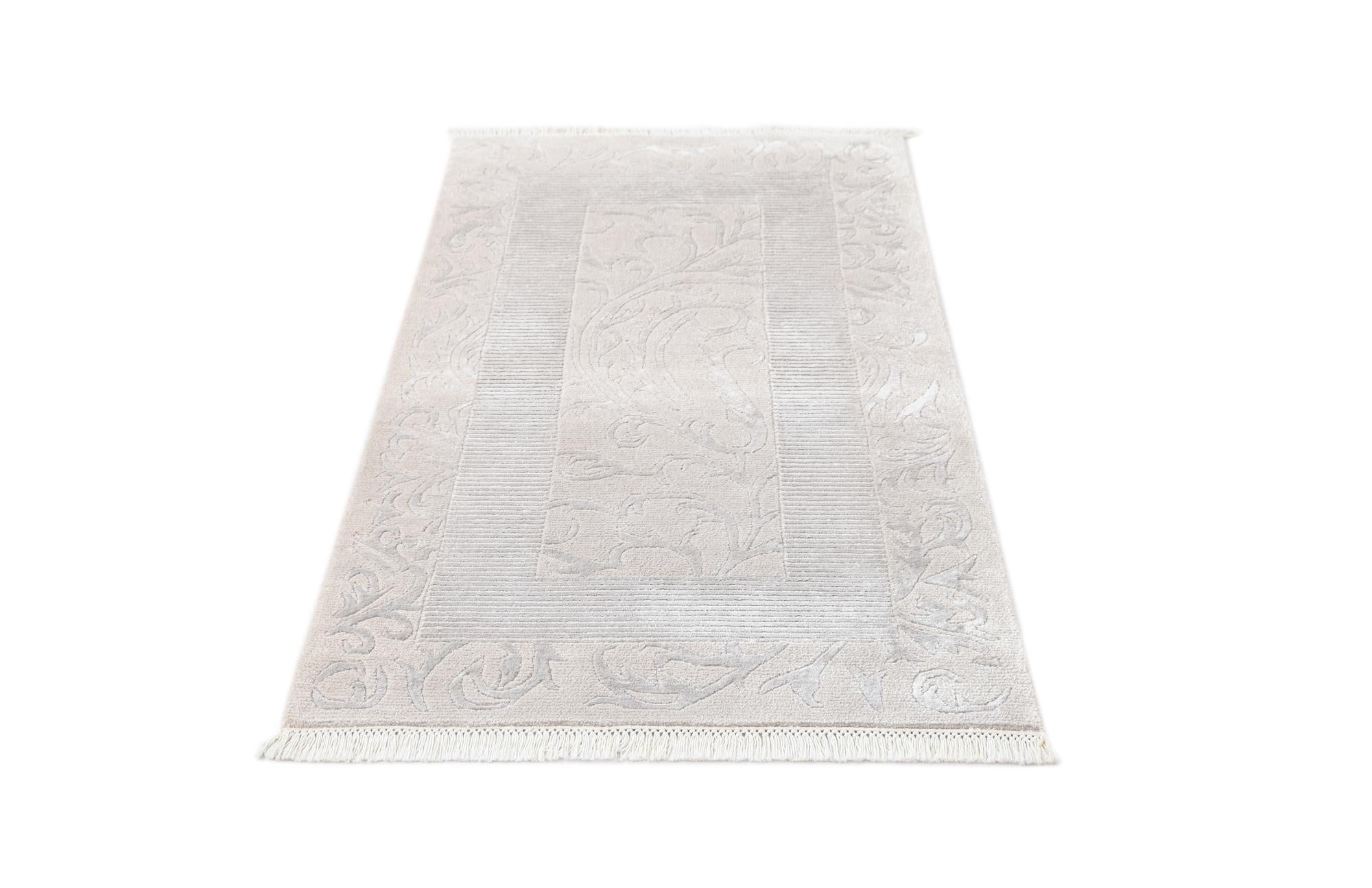 2' 8 x 5' 2 Hand Knotted Darya Wool Rug
