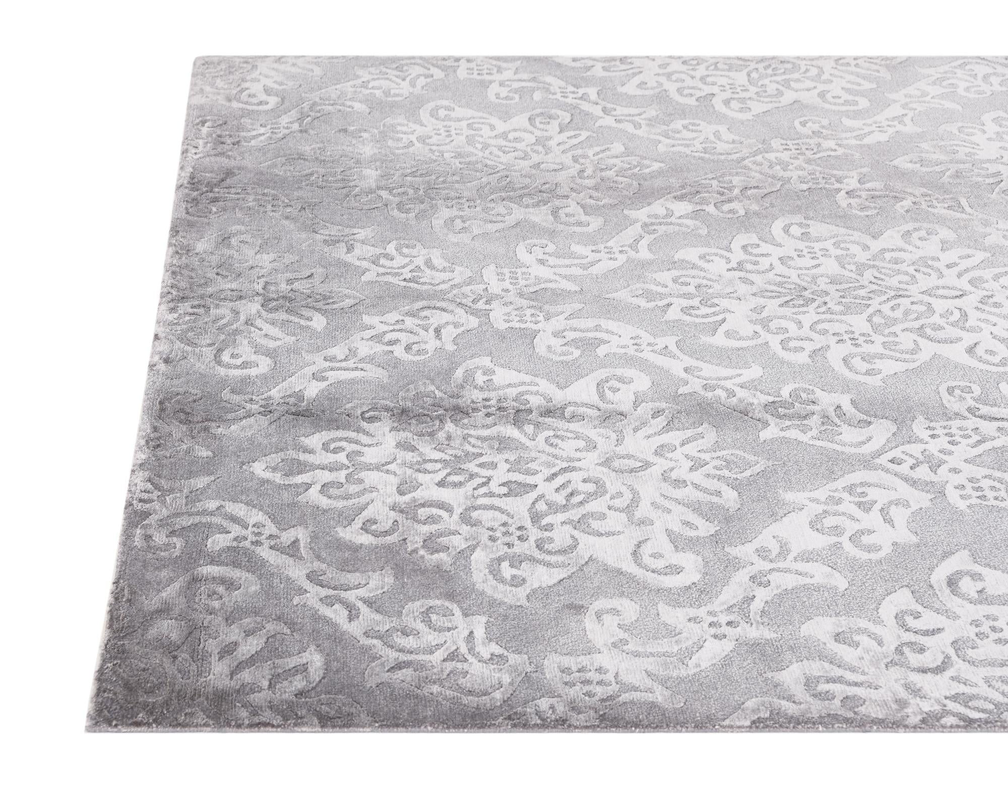 5' 8 x 8' Hand Knotted Darya Wool Rug