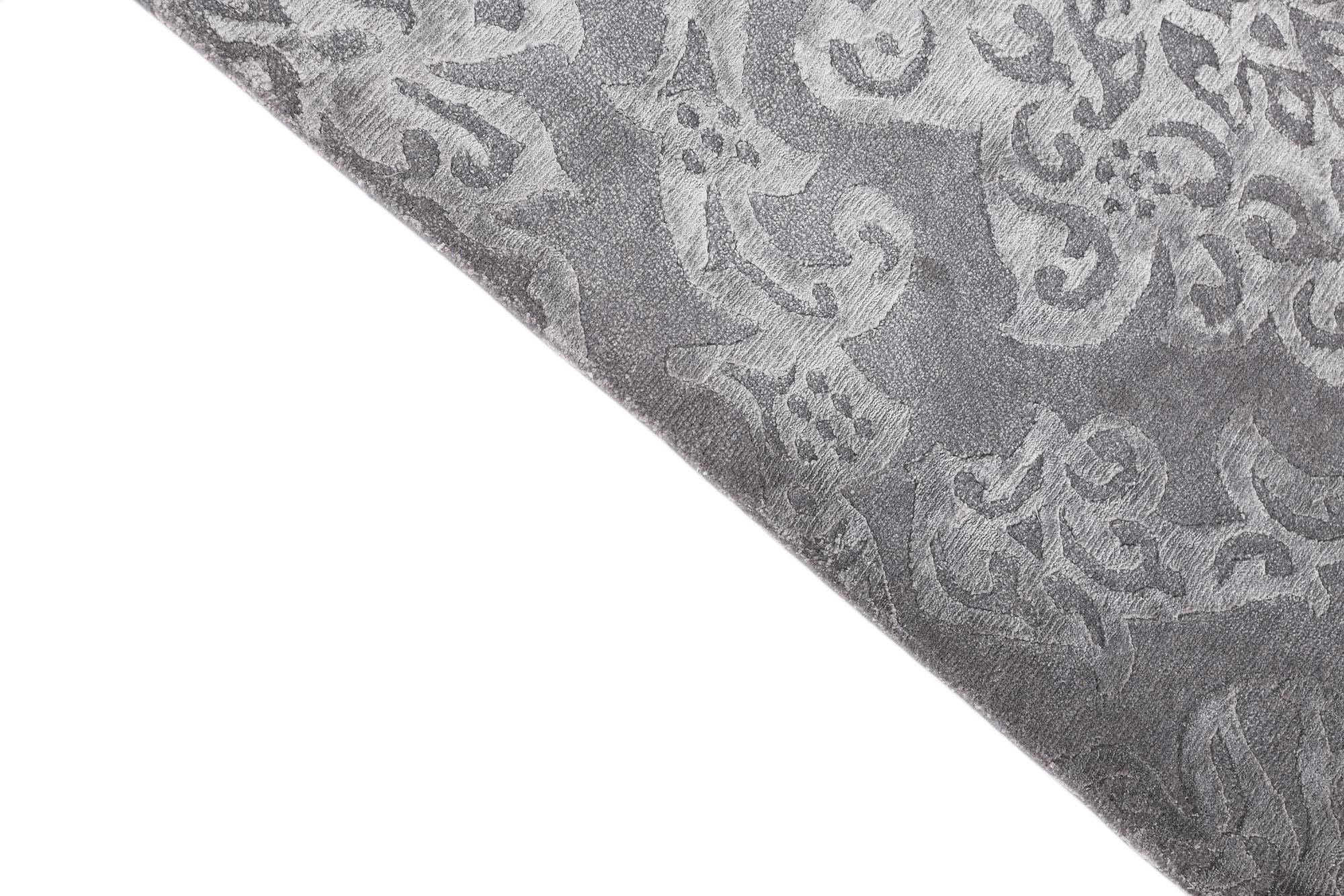 5' 8 x 8' Hand Knotted Darya Wool Rug