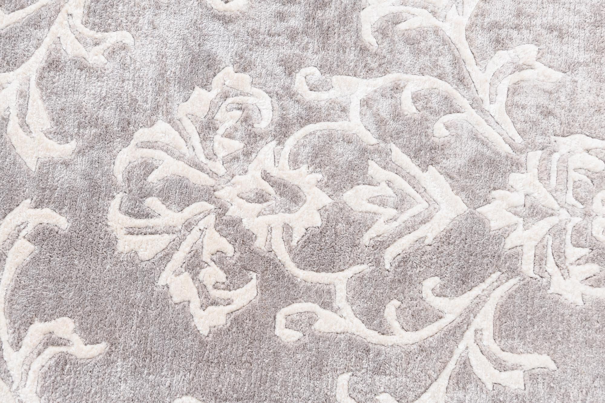 5' 6 x 7' 8 Hand Knotted Darya Wool Rug