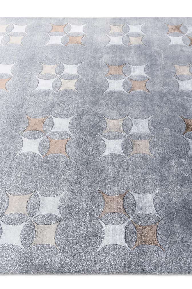 5' 5 x 7' 10 Hand Knotted Darya Wool Rug