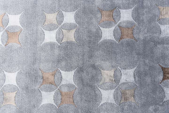 5' 5 x 7' 10 Hand Knotted Darya Wool Rug