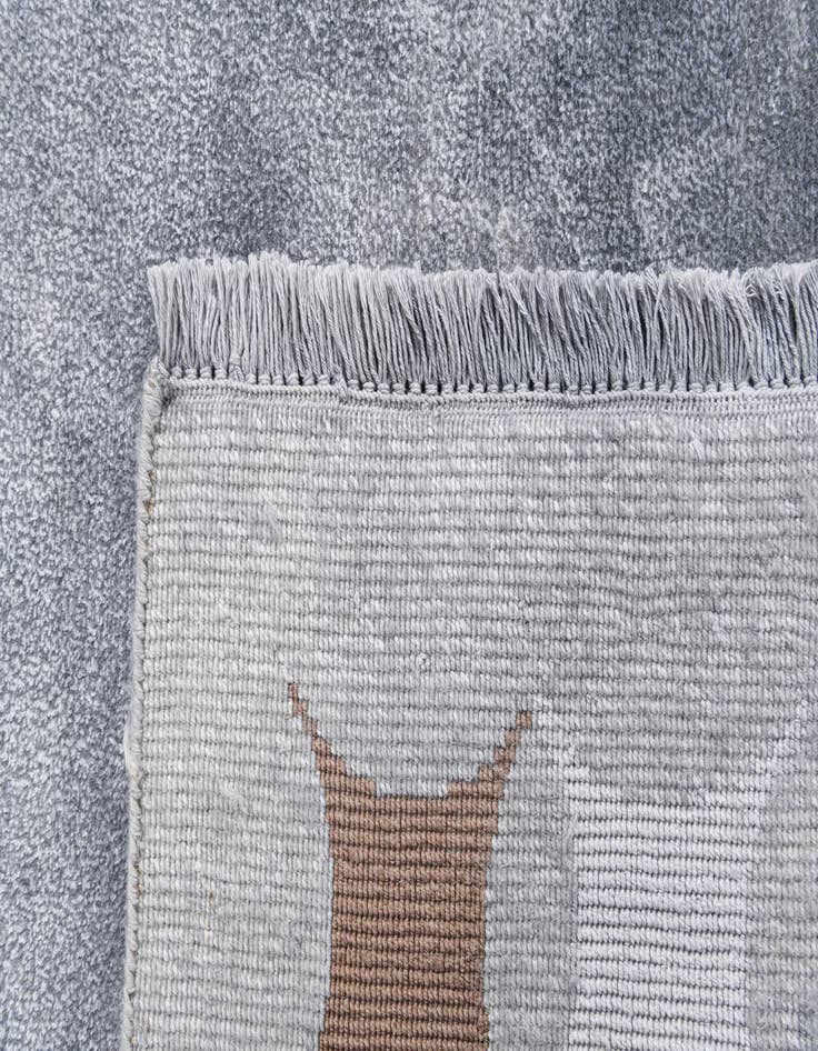 Detail image of 5' 5 x 7' 10 Hand Knotted Darya Wool Rug