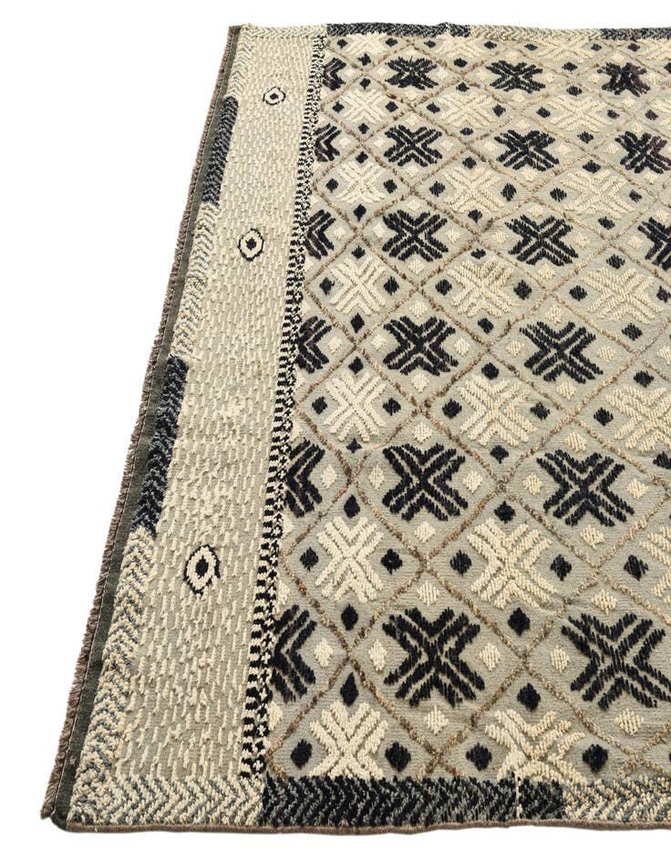 Detail image of 7' 6 x 10' 7  Hand Knotted Darya Wool Rug