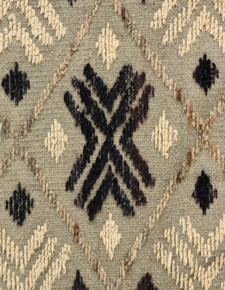Detail image of 7' 6 x 10' 7  Hand Knotted Darya Wool Rug
