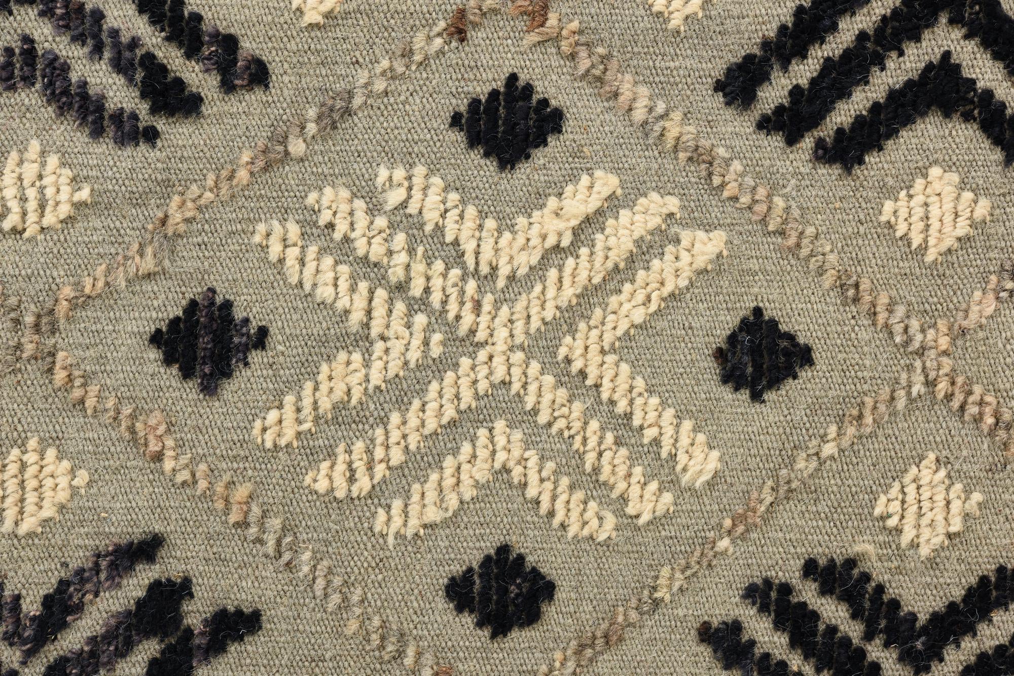 7' 6 x 10' 7 Hand Knotted Darya Wool Rug