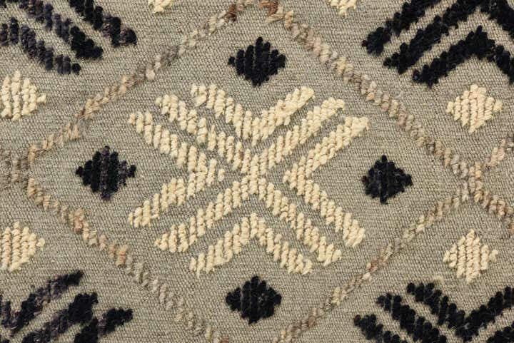 7' 6 x 10' 7 Hand Knotted Darya Wool Rug