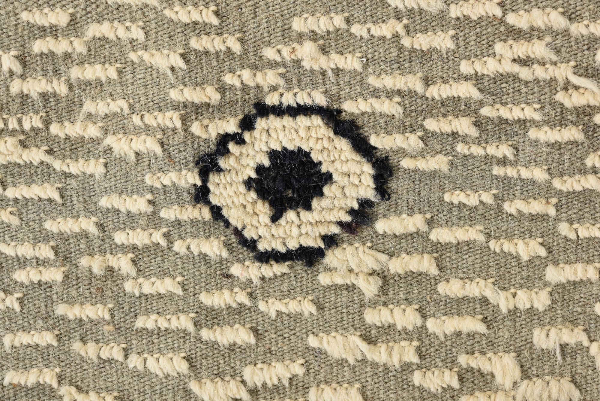 7' 6 x 10' 7 Hand Knotted Darya Wool Rug
