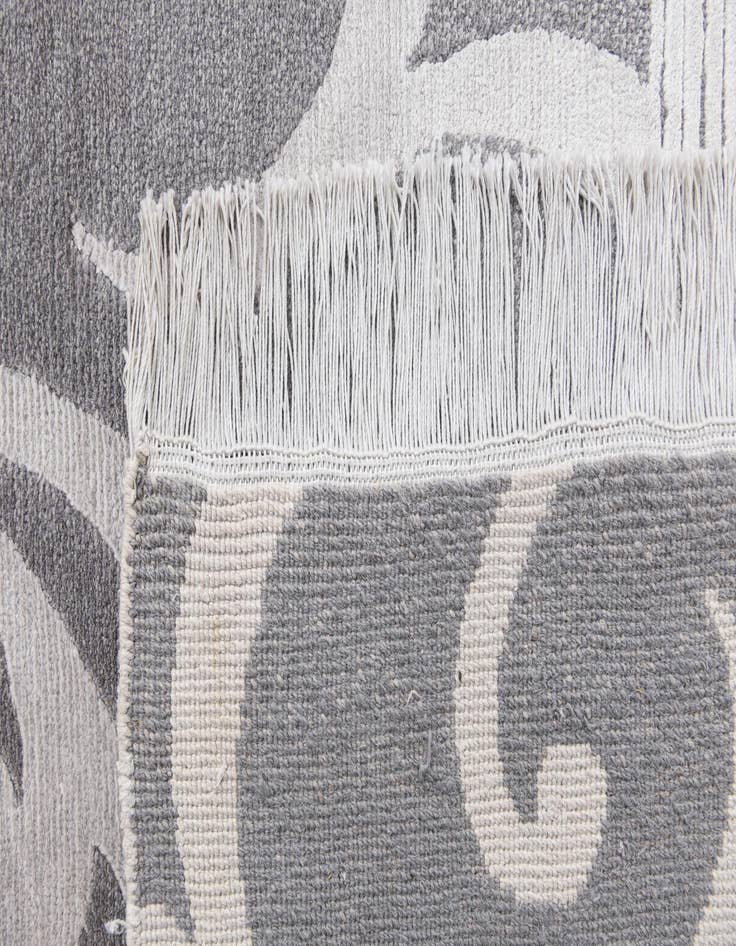 Detail image of 5' 9 x 7' 11  Hand Knotted Darya Wool Rug
