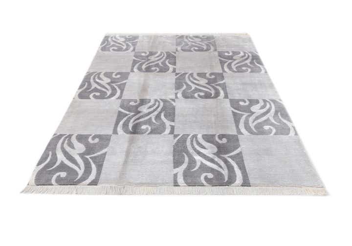 5' 7 x 7' 11 Hand Knotted Darya Wool Rug