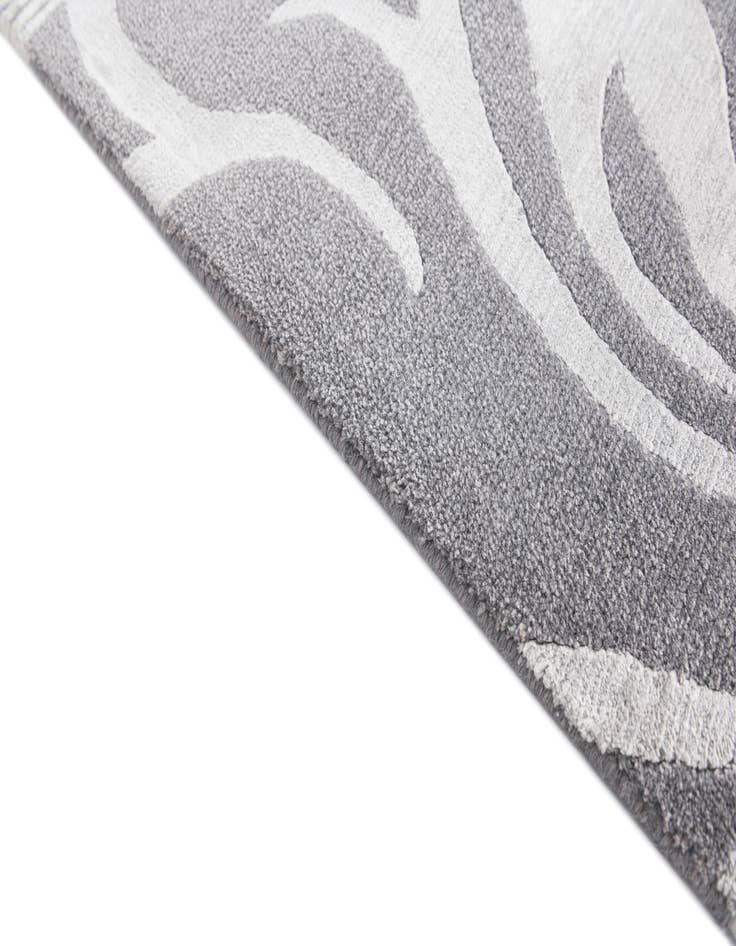 Detail image of 5' 7 x 7' 11  Hand Knotted Darya Wool Rug