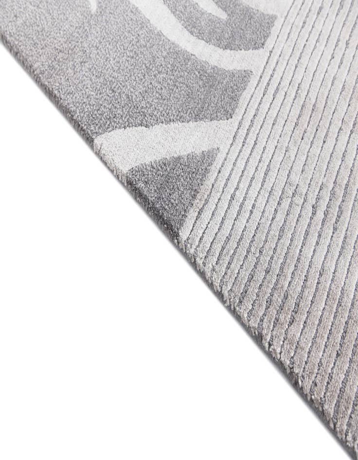 Detail image of 5' 9 x 8' 1  Hand Knotted Darya Wool Rug