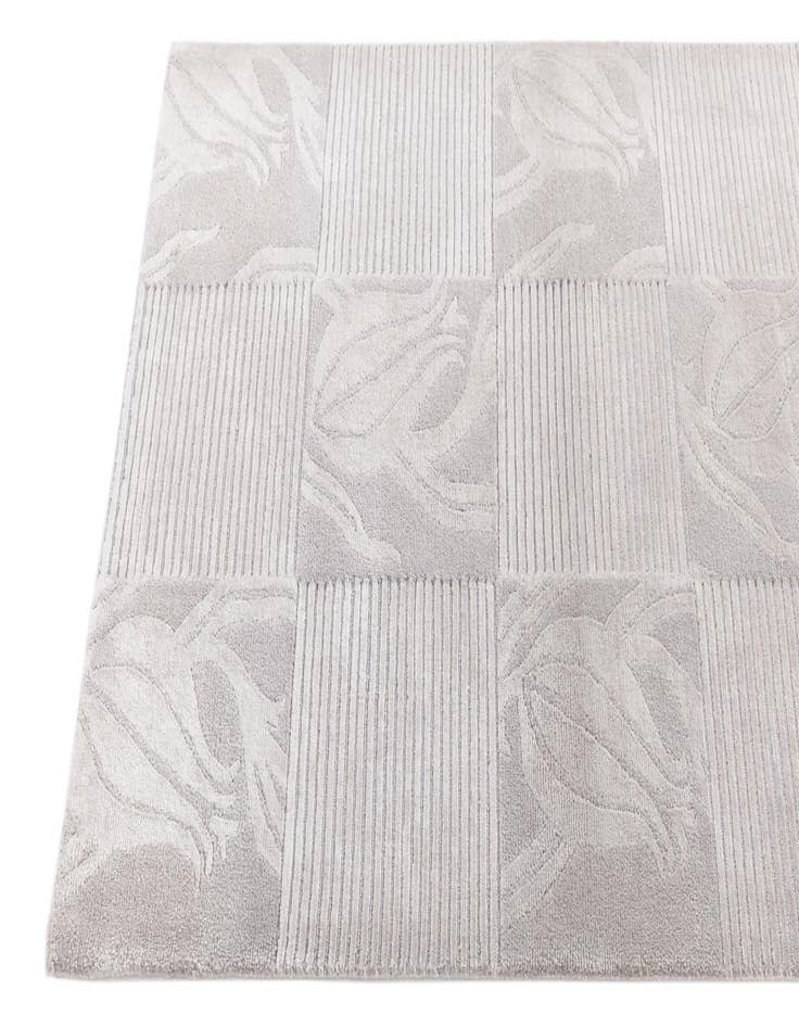 Detail image of 3' 1 x 5'  Hand Knotted Darya Wool Rug