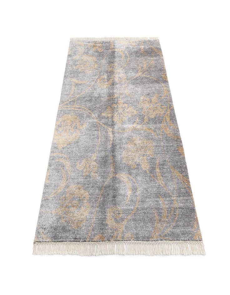 Detail image of 4' 3 x 6' 4 Darya Rug