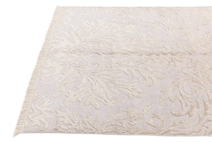 Detail image of 4' 3 x 6' 3 Darya Rug