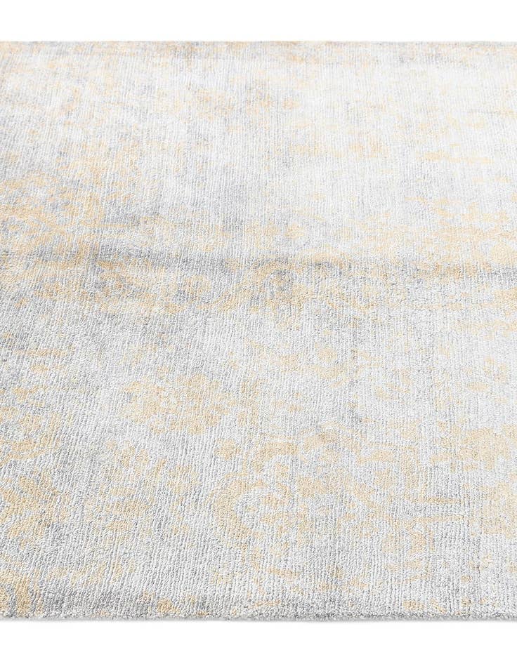 Detail image of 4' 3 x 6' 4 Darya Rug