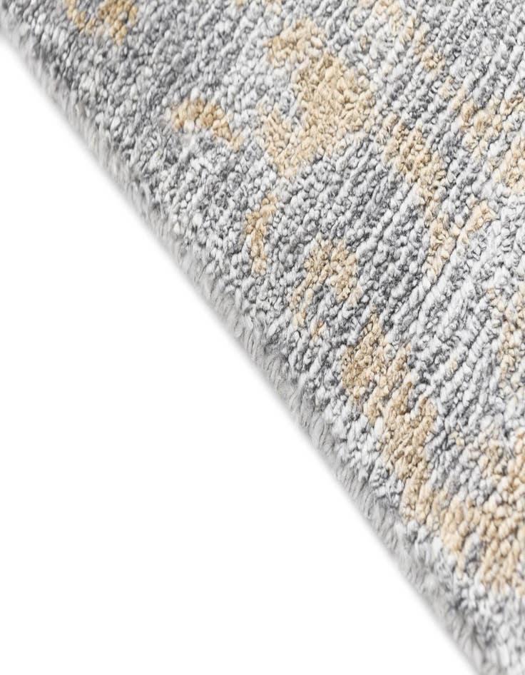 Detail image of 4' 3 x 6' 4 Darya Rug