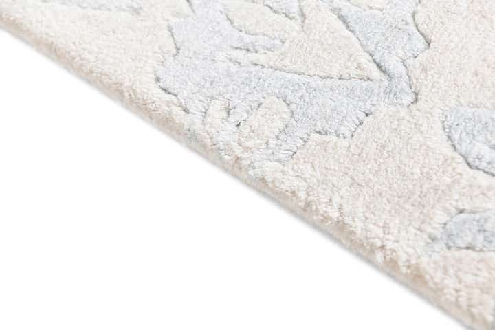 4' x 5' 9 Darya Rug