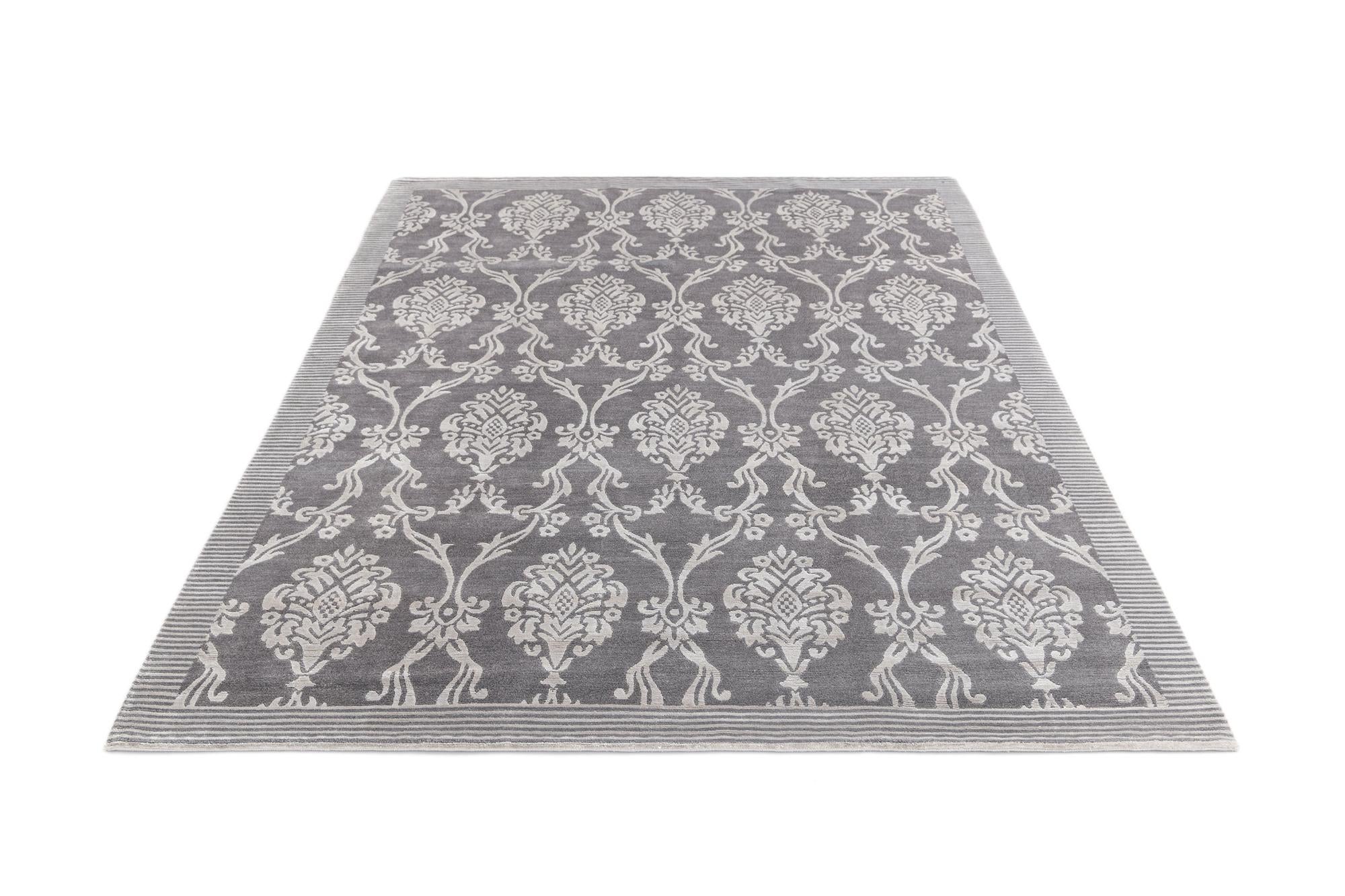 5' 8 x 7' 11 Darya Rug