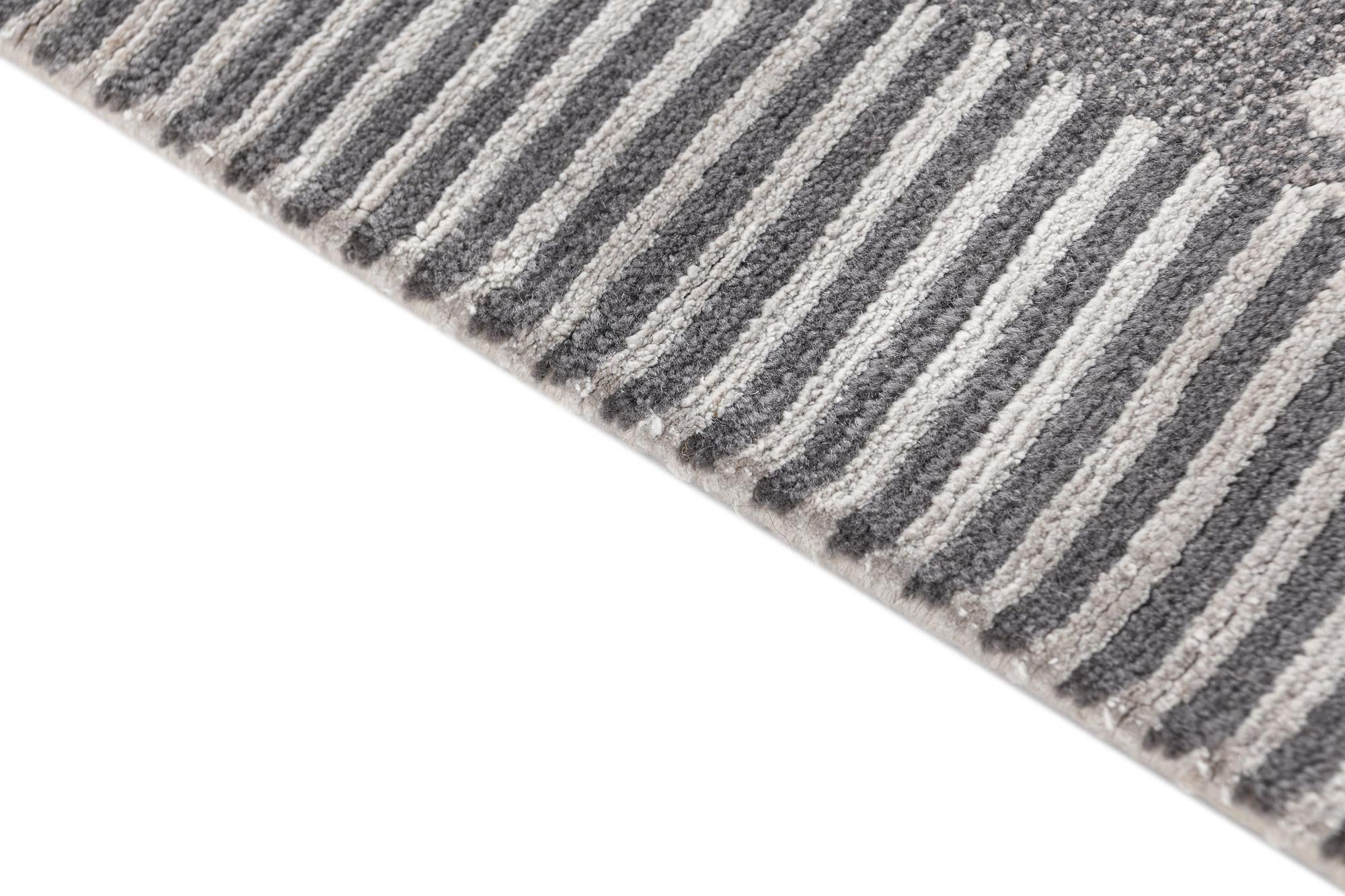5' 8 x 7' 11 Darya Rug