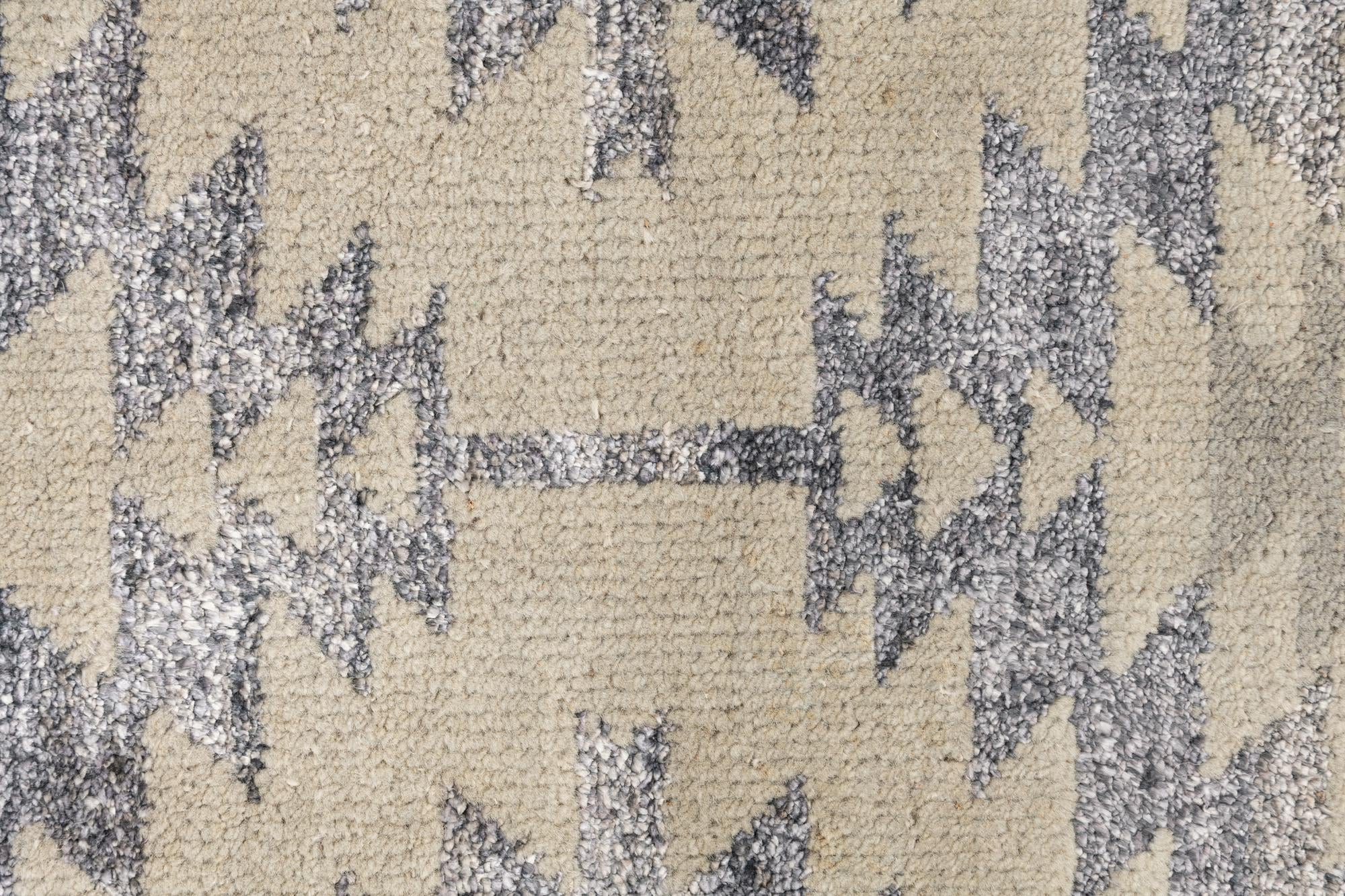 5' x 7' 8 Hand Knotted Darya Rug