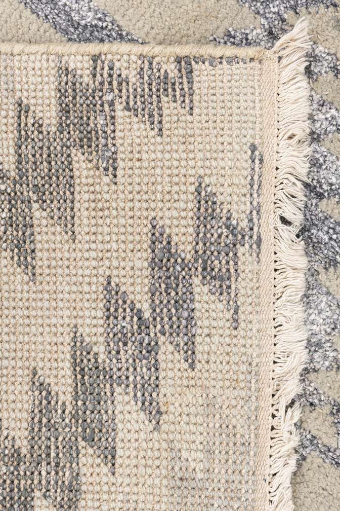 5' x 7' 8 Hand Knotted Darya Rug