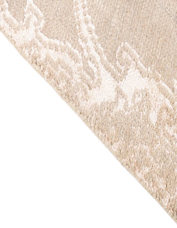 Detail image of 5' 10 x 9'  Hand Knotted Darya Rug