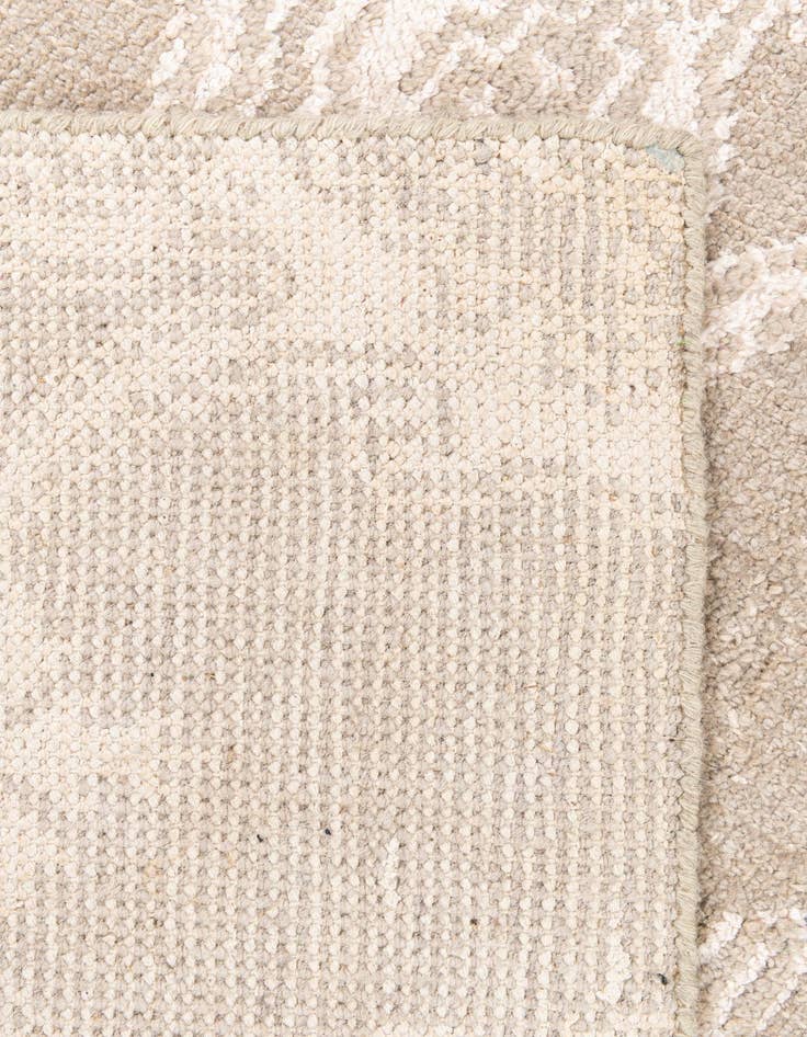 Detail image of 5' 10 x 9'  Hand Knotted Darya Rug