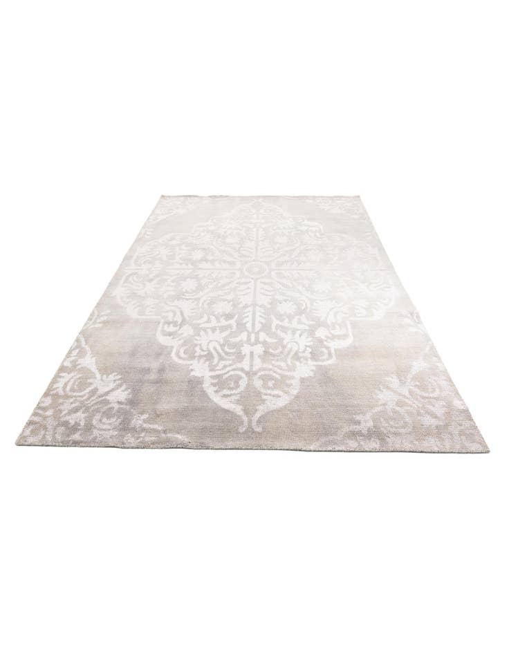 Detail image of 7' 8 x 10' 8 Hand Knotted Darya Rug