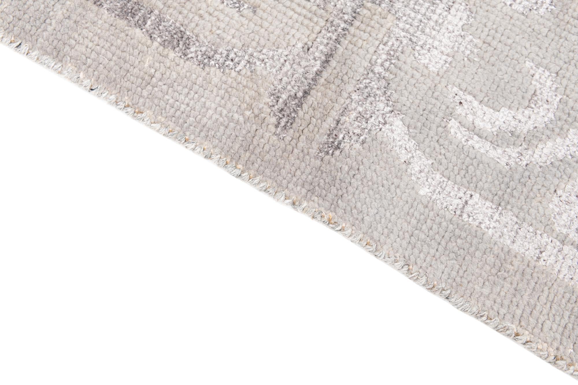 7' 8 x 10' 8 Hand Knotted Darya Rug