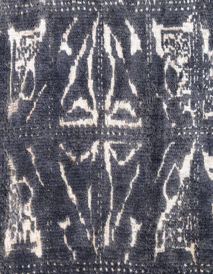 Detail image of 8' 9 x 11' 10  Hand Knotted Darya Rug