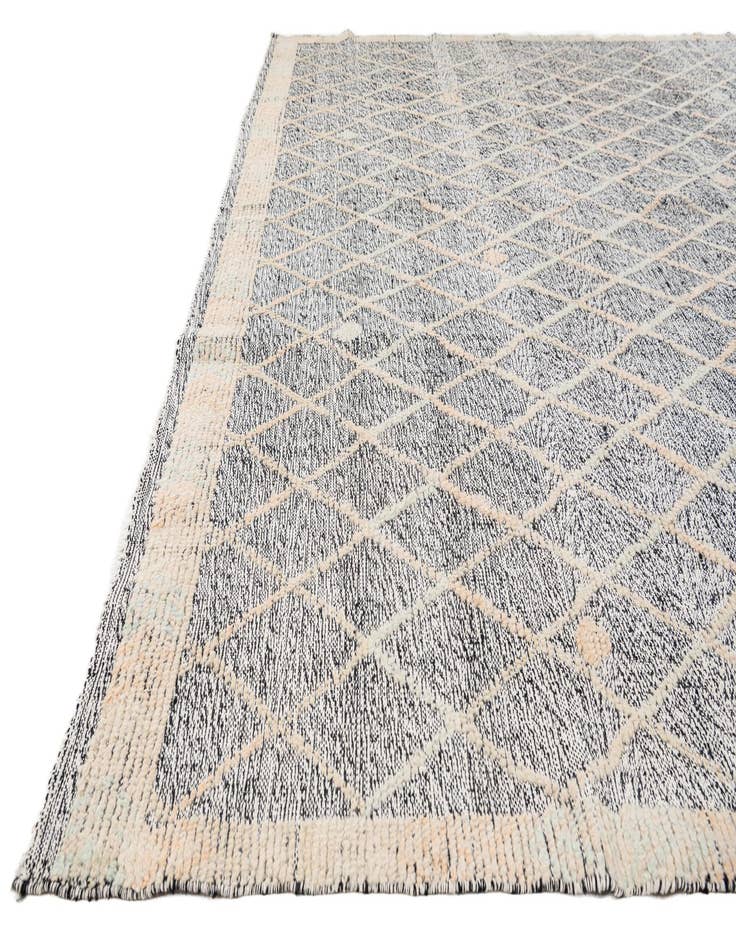 Detail image of 7' 10 x 9' 10 Hand Knotted Darya Wool Rug