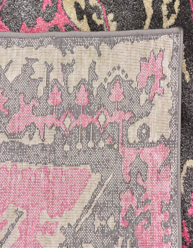 Detail image of 5' x 7' 6 Delilah Rug
