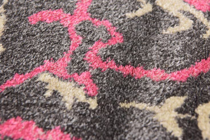 Detail image of 5' x 7' 6 Delilah Rug