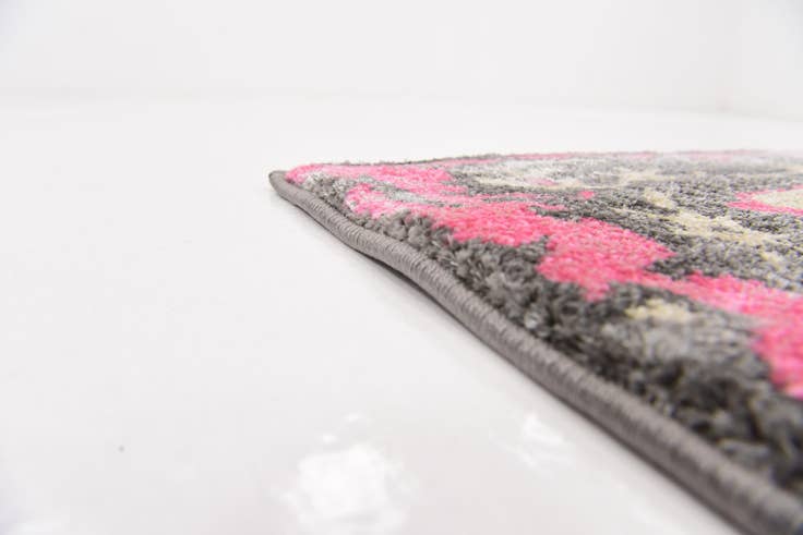 Detail image of 5' x 7' 6 Delilah Rug