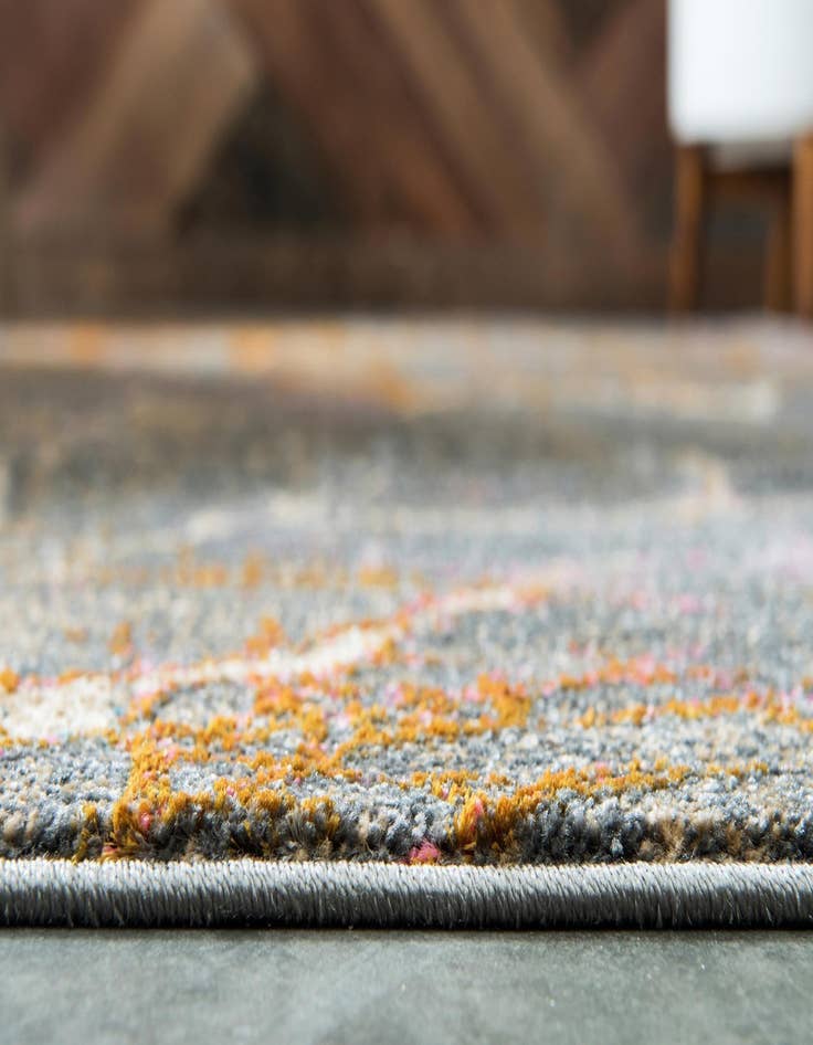 Detail image of 5' x 8' Delilah Rug