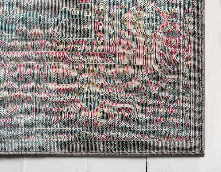 7' x 10' Delilah Rug