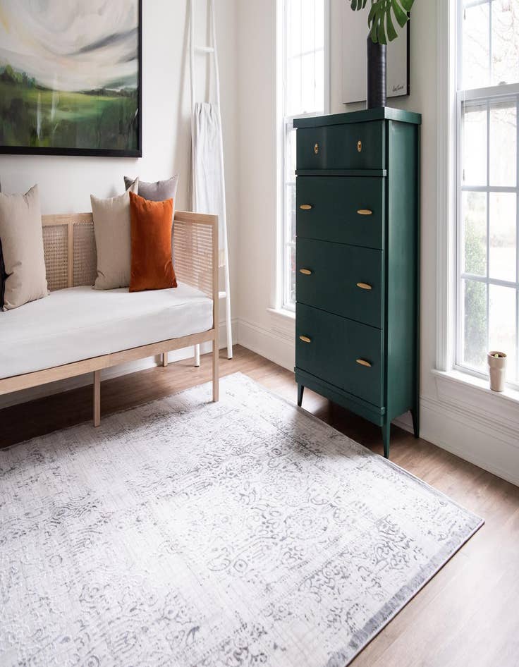 Detail image of 8' x 10' Derbyshire Rug