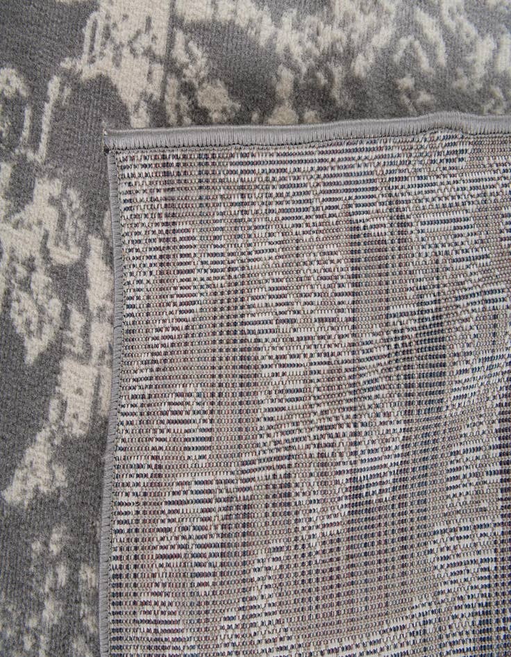 Detail image of 7' 10 x 9' 10 Diana Rug