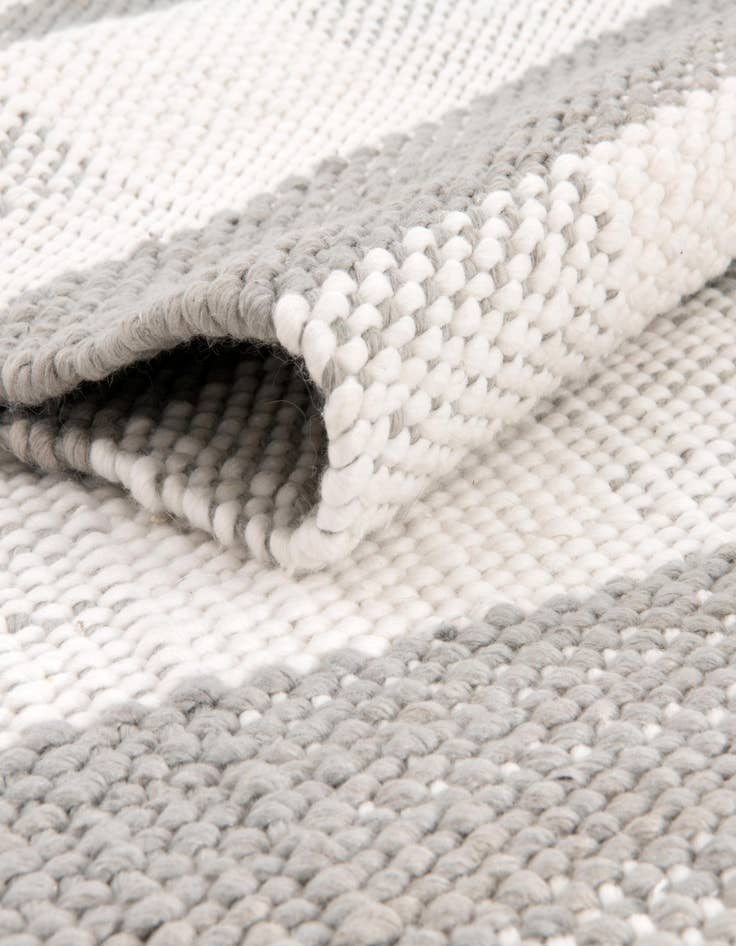 Detail image of 7' 10 x 10' Easy-Clean Eco Plaid Washable Indoor / Outdoor Rug